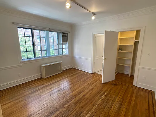 Rented by Highline Residential | media 32