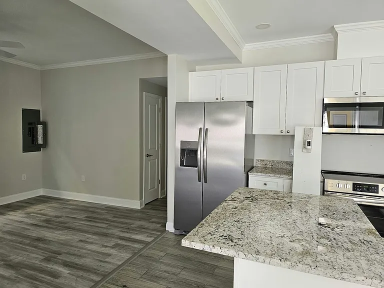 8709 Apricot St — Photo 22