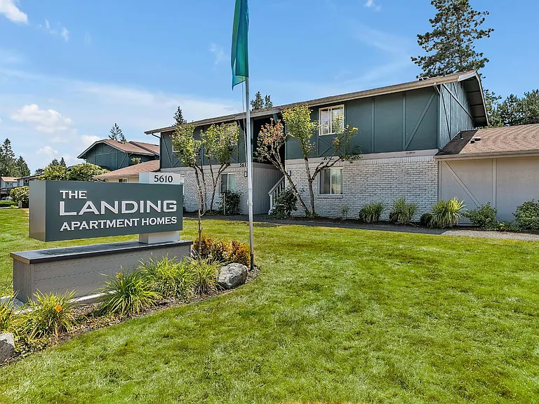 The Landing Apartments — Photo 15