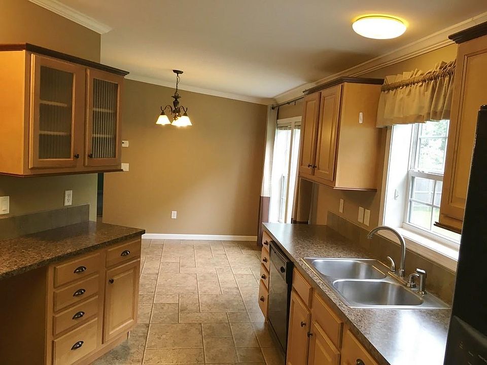 5 Kendell Ln, Salisbury, MA 01952 Zillow