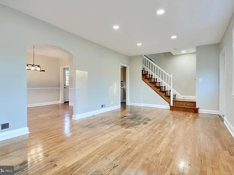 51 Briarwood Rd — Photo 8