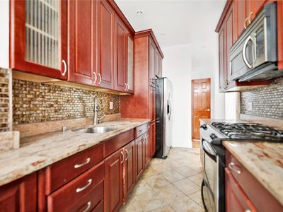 1063 New York Avenue, Brooklyn, NY, 11203
