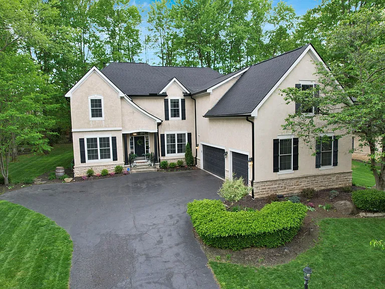 7097 Pleasant Colony Cir — Photo 3
