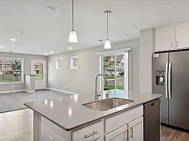 11022 Zest St NE #E — Photo 8
