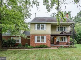 9806 Hutchison Ln, Manassas, VA 20110
