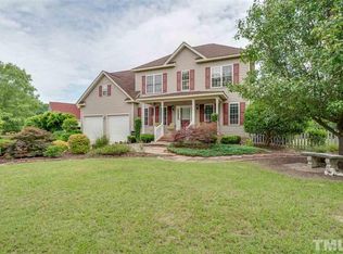 1000 Elmsleigh Way, Fuquay Varina, NC 27526