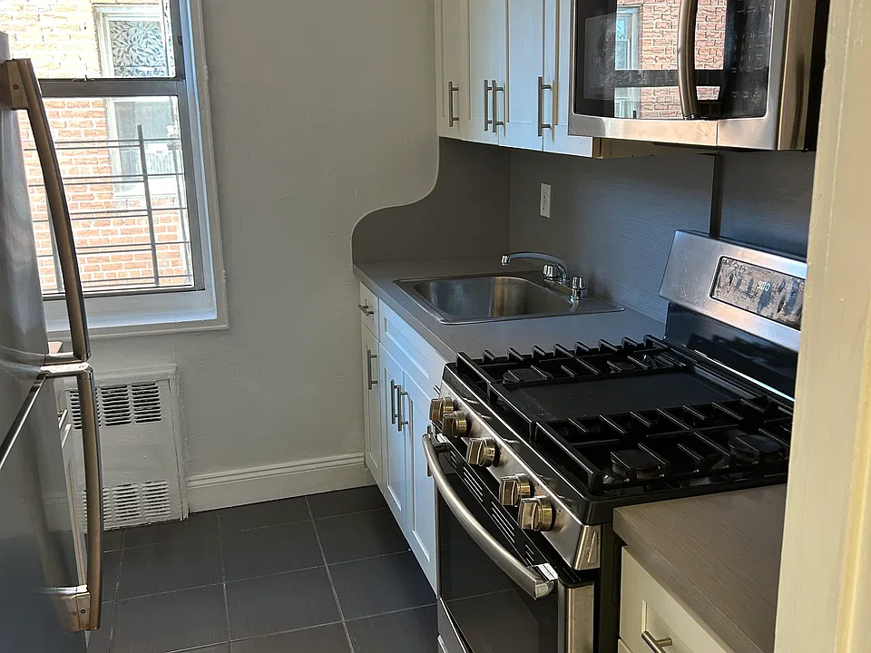 3301-3323 Nostrand Ave #5J
