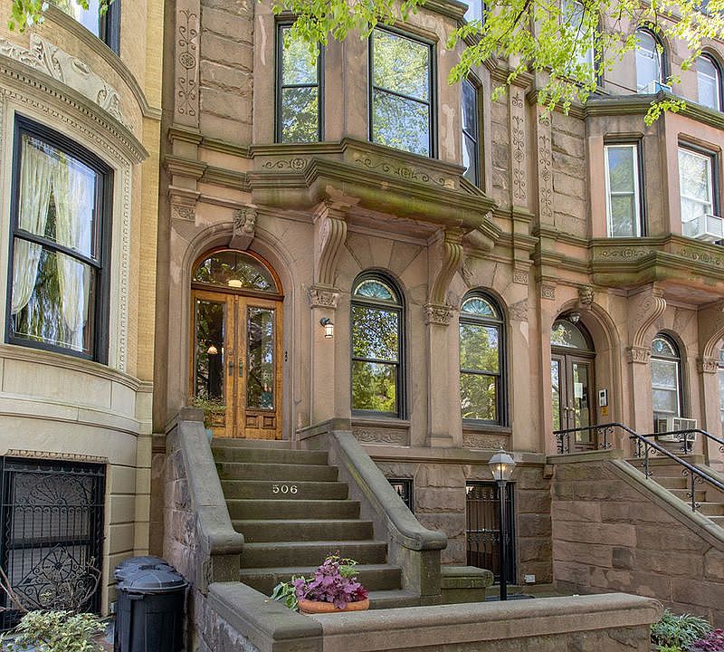 1st image of 506 1st St