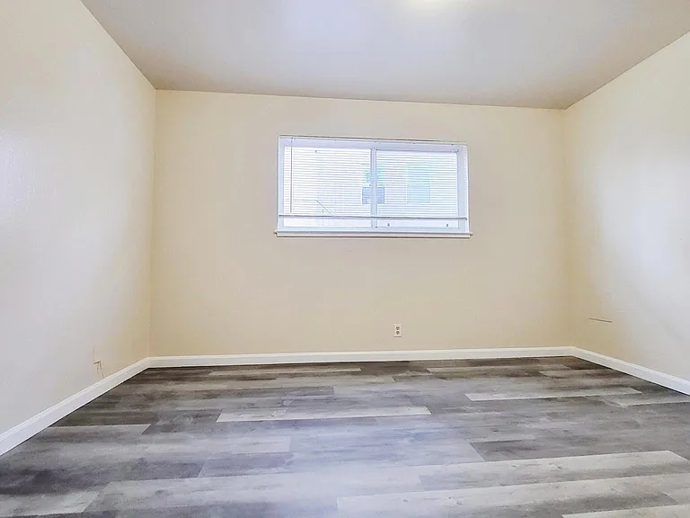 1071 81st Ave #2 — Photo 8