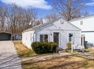1305 Bridget Dr, Fairdale, KY