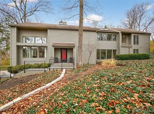 7060 Peters Pike, Dayton, OH 45414