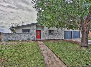 426 E Lindbergh Blvd, Universal City, TX 78148