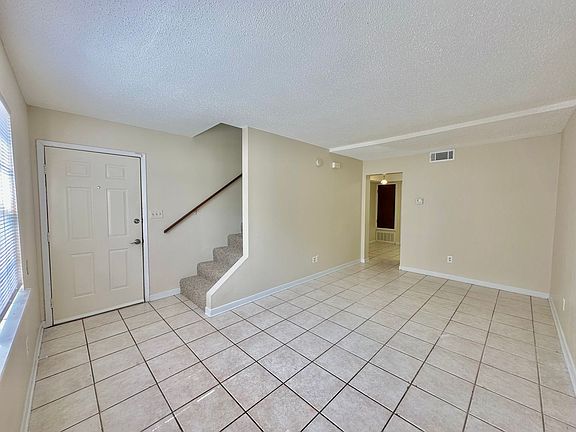 3rd image of 146 Alabama Ave #C