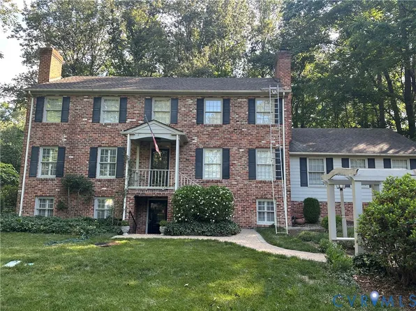 8706 Berwickshire Dr, Henrico, VA 23229