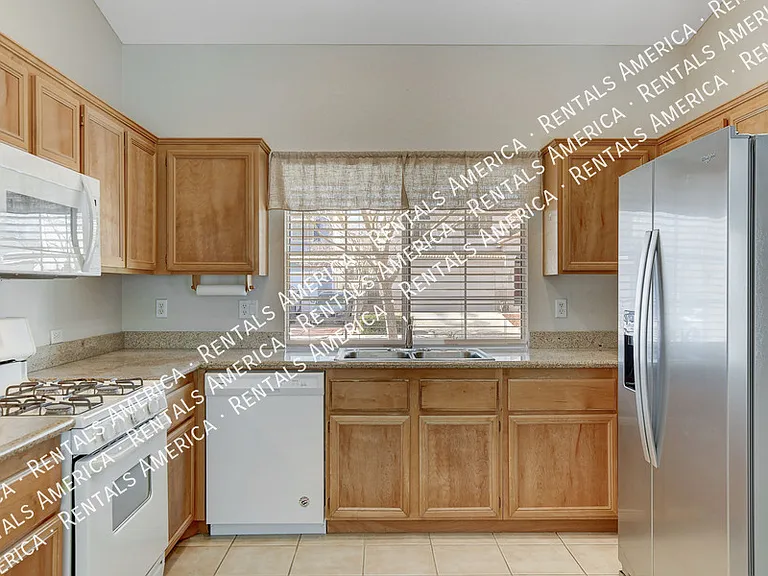 7624 Whispering River St — Photo 6