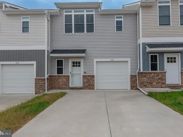 102 Coralyrose Ct, Winchester, VA 22602