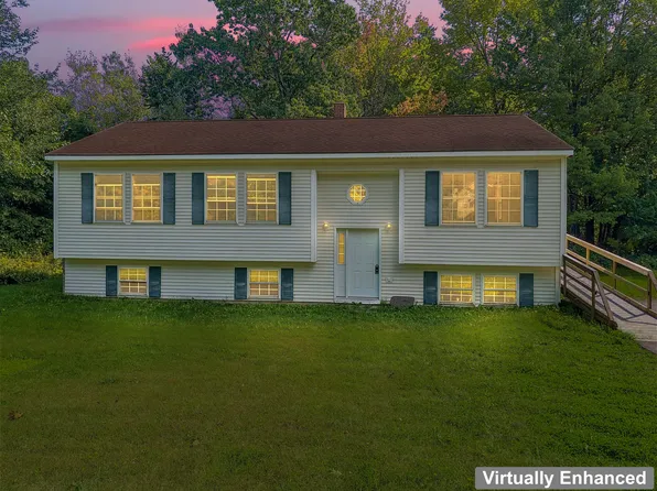 32 Cottle Road, Oakland, ME 04963