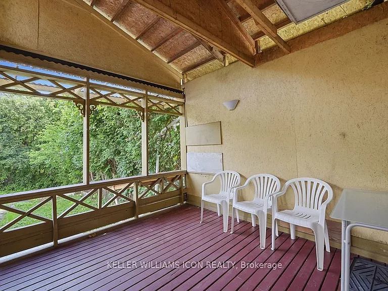 873 Woodroffe Ave — Photo 33