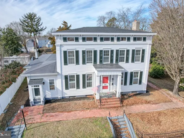 206 N Walnut St, Milford, DE 19963