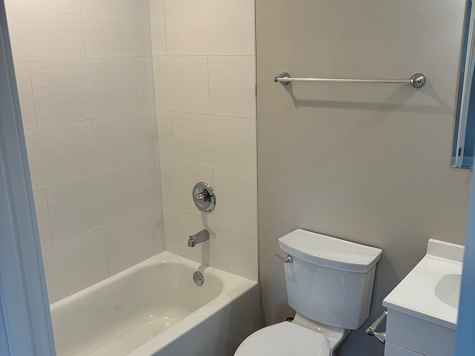 Private bathroom from bedroom