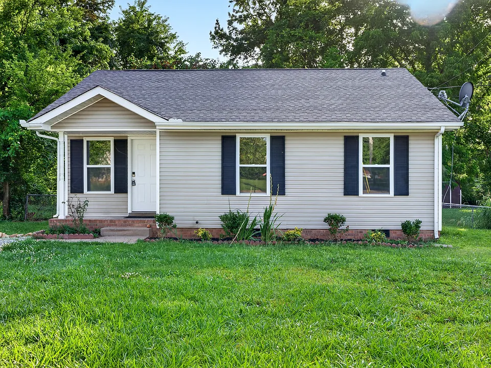 837 Princeton Cir