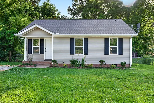 837 Princeton Cir Photo 1