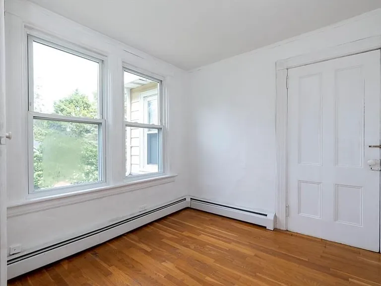 547 King St #A — Photo 9