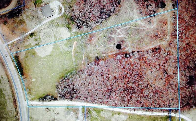 2nd image of 72 Highway Hwy