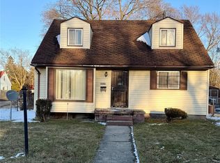 5518 Winthrop Blvd, Flint, MI 48505