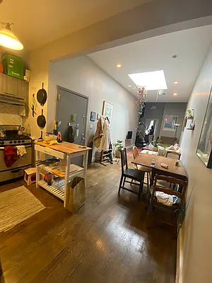 Rented by Nooklyn NYC LLC | media 19