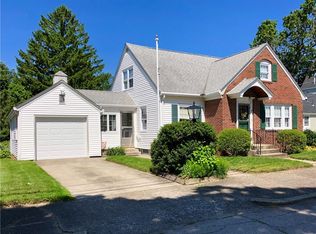 111 Hyde Ave, Pawtucket, RI 02861