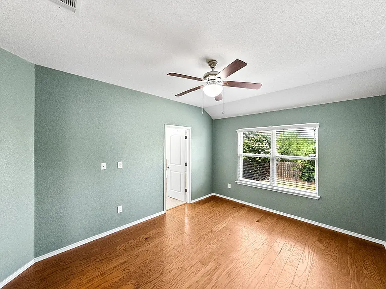 6097 Heron Dr — Photo 16