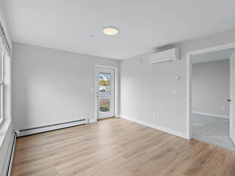 28 Hackamore Ave — Photo 17