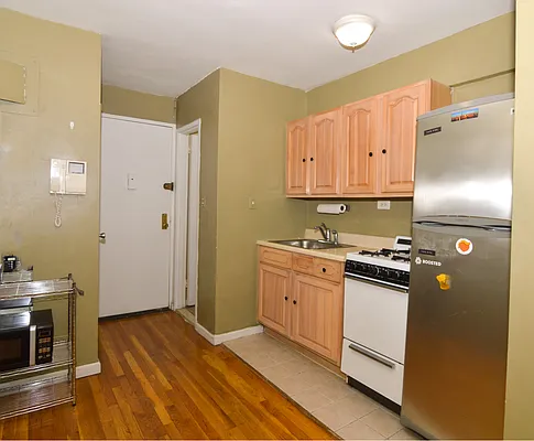 Rented by Corcoran | media 8