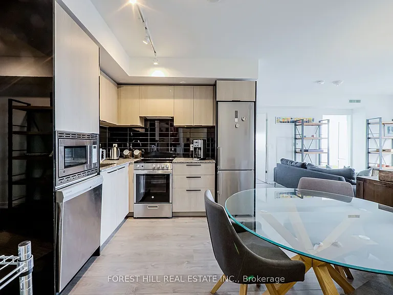 501 Yonge St #3809 — Photo 5