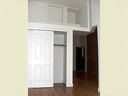 Rented by FirstService Realty (legacy) | media 15