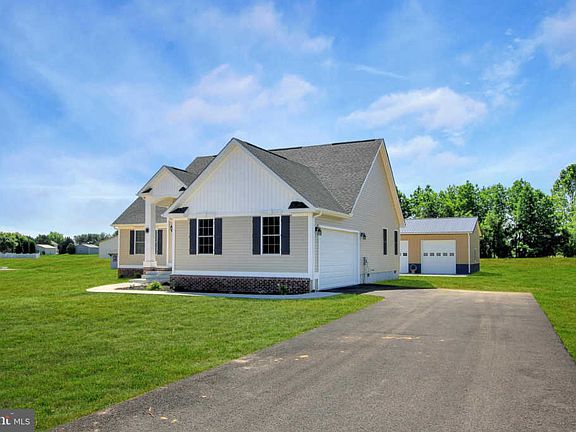2nd image of 4377 Green Briar Way