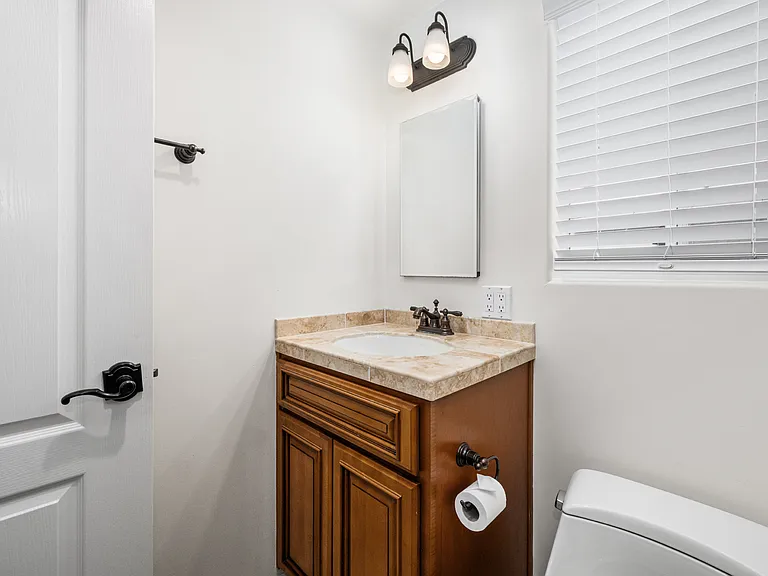 117 Marine Ave #B — Photo 7