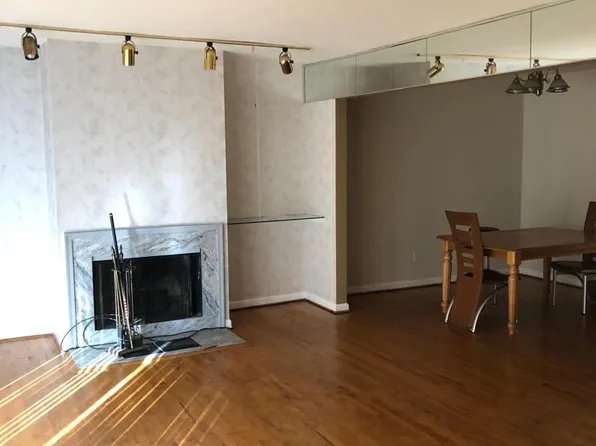 104 Windblown Ct, Baltimore, MD 21209