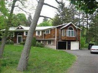 436 Haverstraw Rd, Suffern, NY 10901