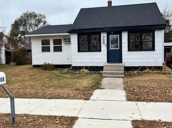 708 4th St SE, Little Falls, MN 56345