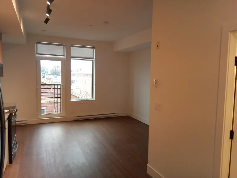 515 Chatham St — Photo 9