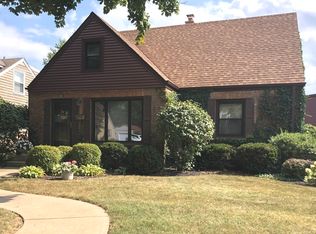 251 W Hickory Rd, Lombard, IL 60148