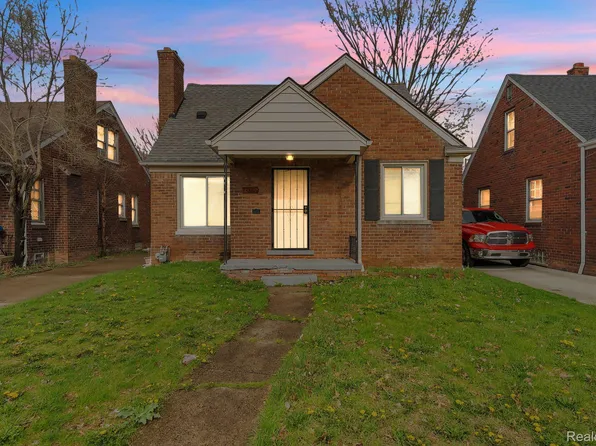 12467 Laing St, Grosse Pointe, MI 48224