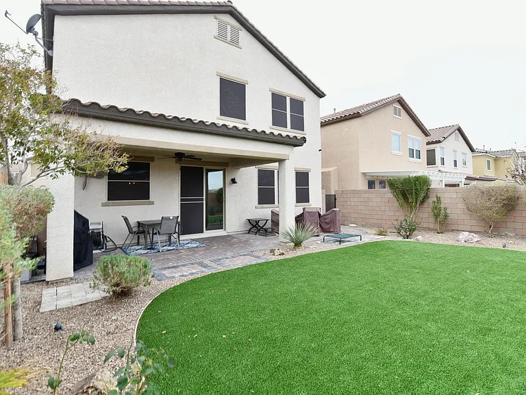 1120 Strada Cristallo — Photo 49