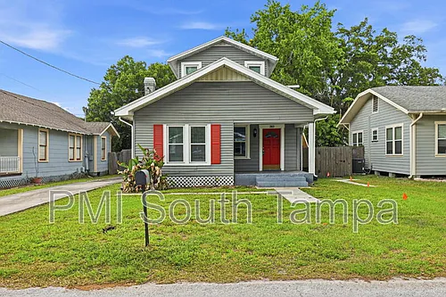 203 W Emma St Photo 1