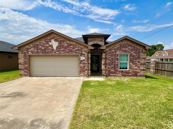 2875 Amber Ave