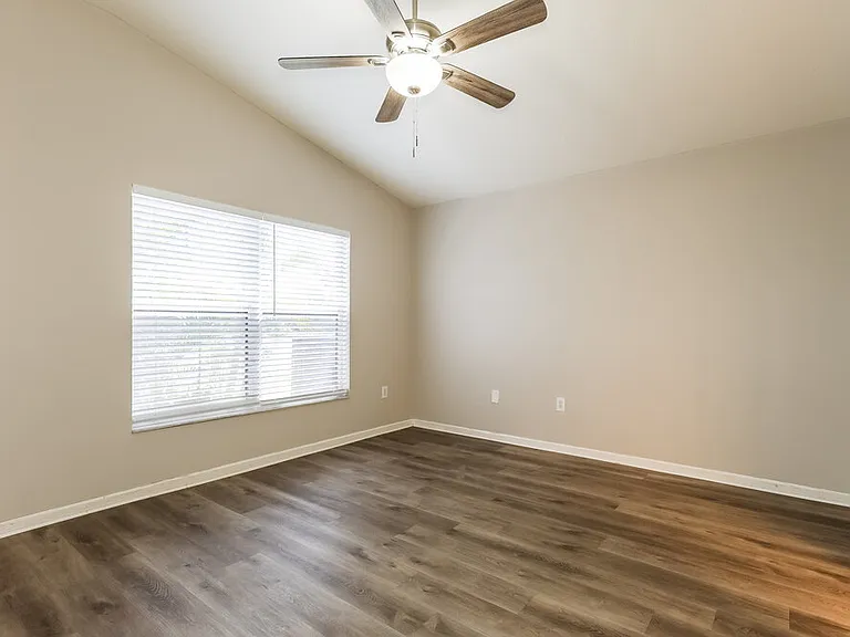 1106 Summer Breeze Dr — Photo 13