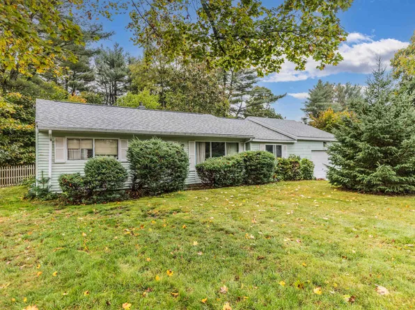 40 Leavitt Road, Hampton, NH 03842