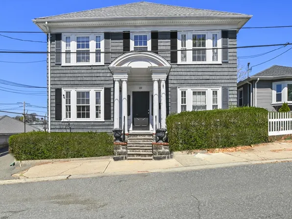 18 Ropes St #1L, Salem, MA 01970